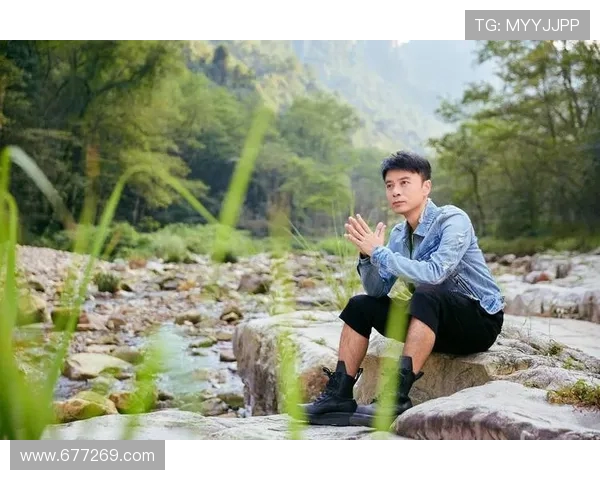 围绕98世界杯主题曲看李克勤的音乐激情与时代记忆荣耀岁月回响 围绕98世界杯主题曲看李克勤的音乐激情与时代记忆荣耀岁月回响